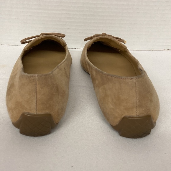 Talbots Leather Suede Women’s Size 6.5 Tan Slip on Loafer Driving Shoes Tassels - Picture 4 of 10